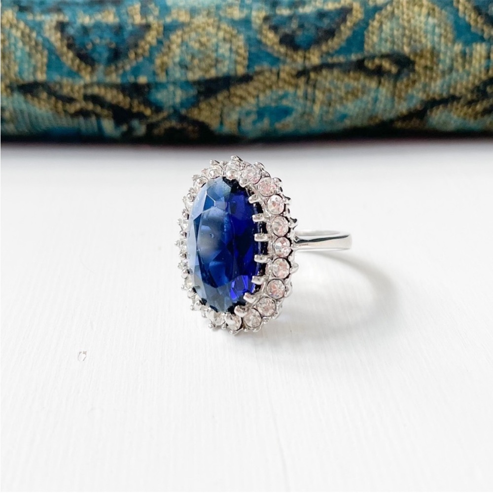 Silver Color Fashion Ring with Blue Stone Sz 8